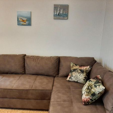 Apartmani Banina Ika Εξωτερικό φωτογραφία