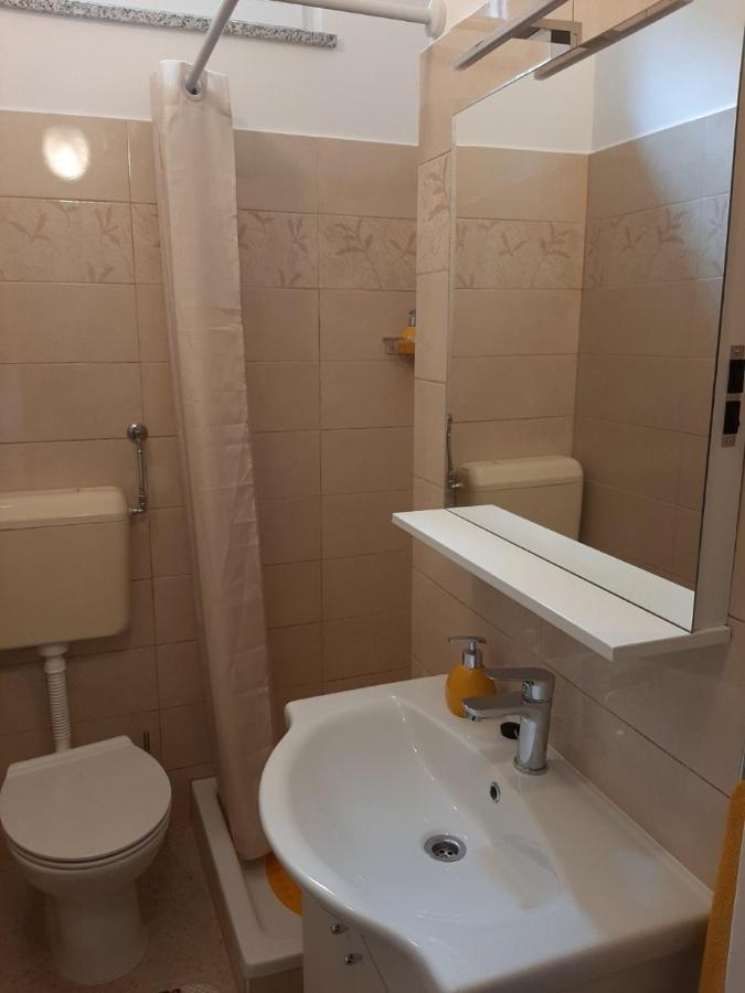 Apartmani Banina Ika Εξωτερικό φωτογραφία