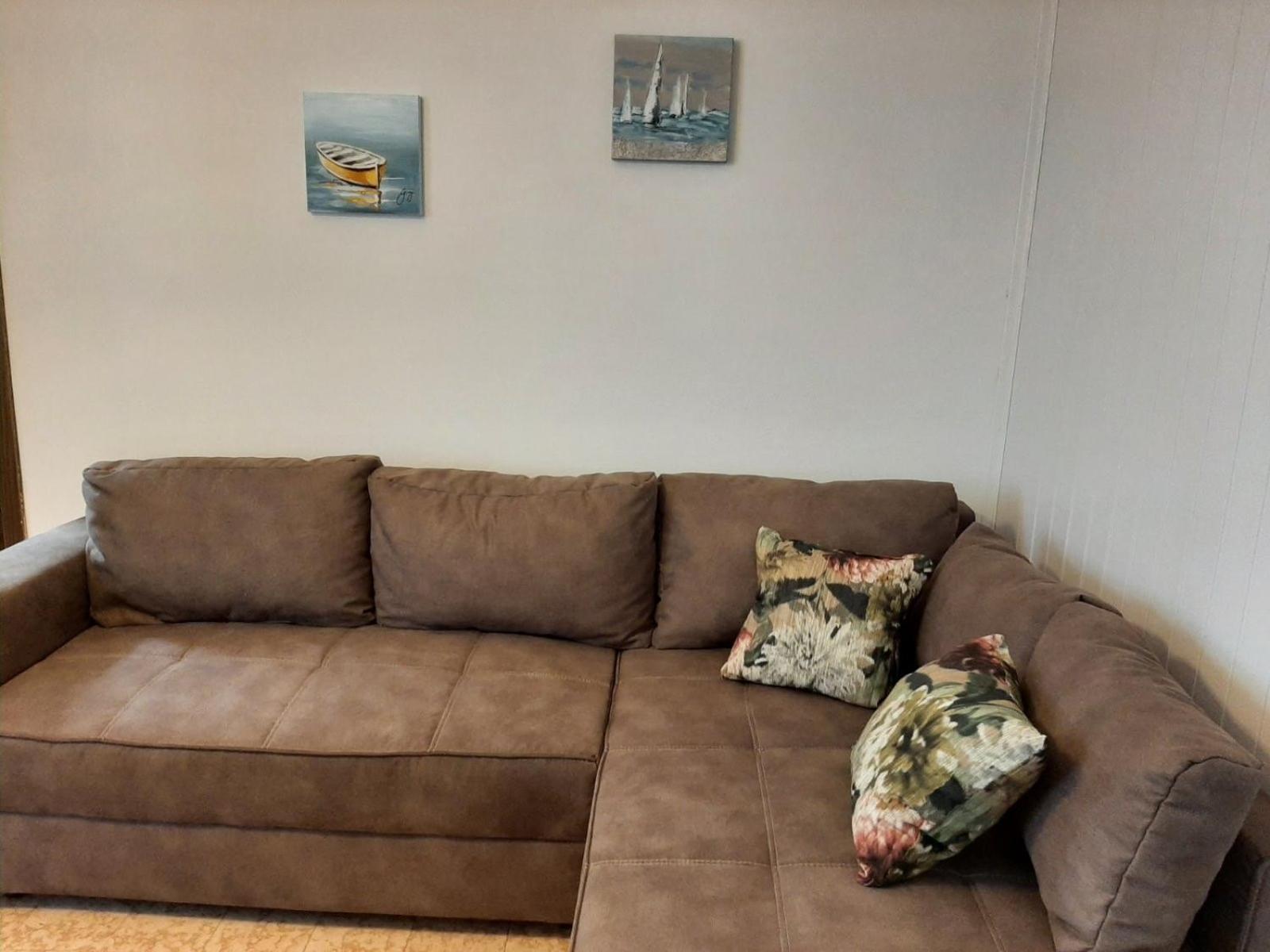 Apartmani Banina Ika Εξωτερικό φωτογραφία