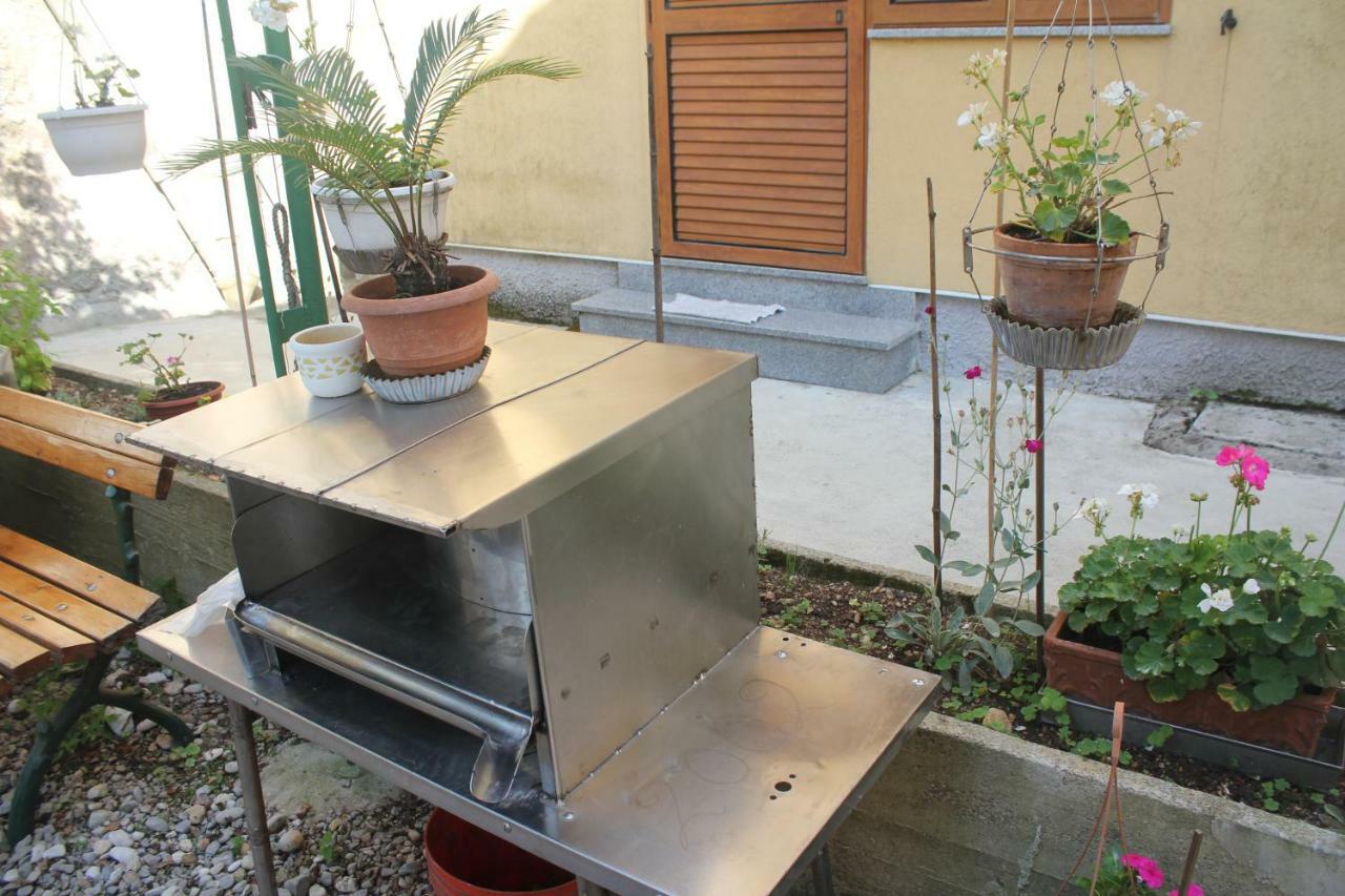 Apartmani Banina Ika Εξωτερικό φωτογραφία