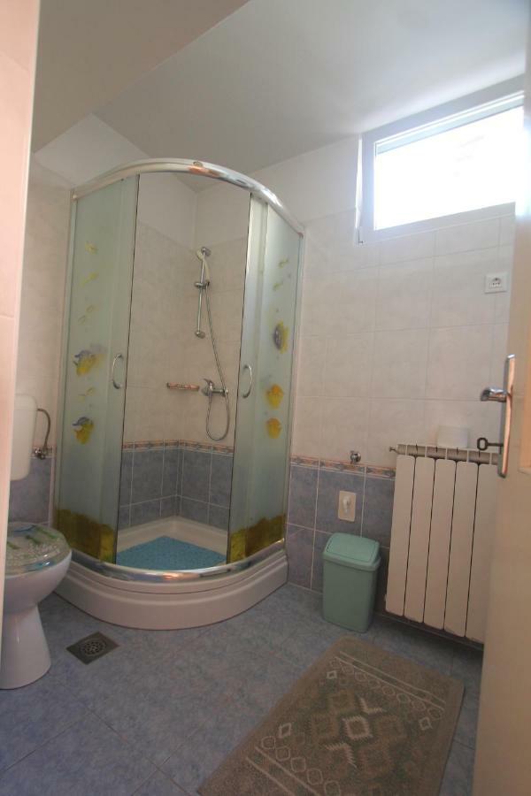 Apartmani Banina Ika Εξωτερικό φωτογραφία