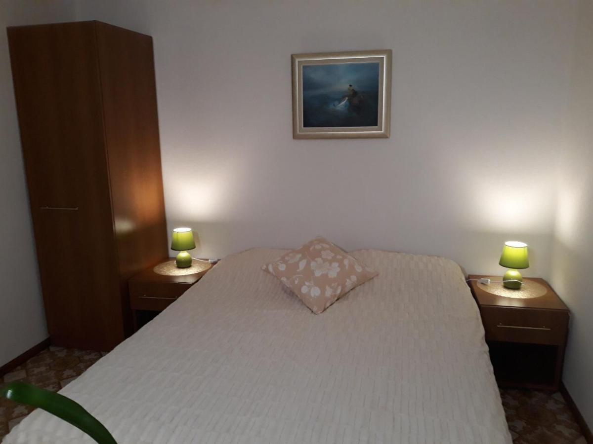Apartmani Banina Ika Εξωτερικό φωτογραφία